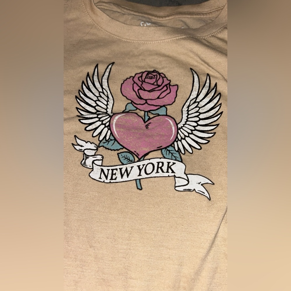 Aeropostale women’s T shirt
